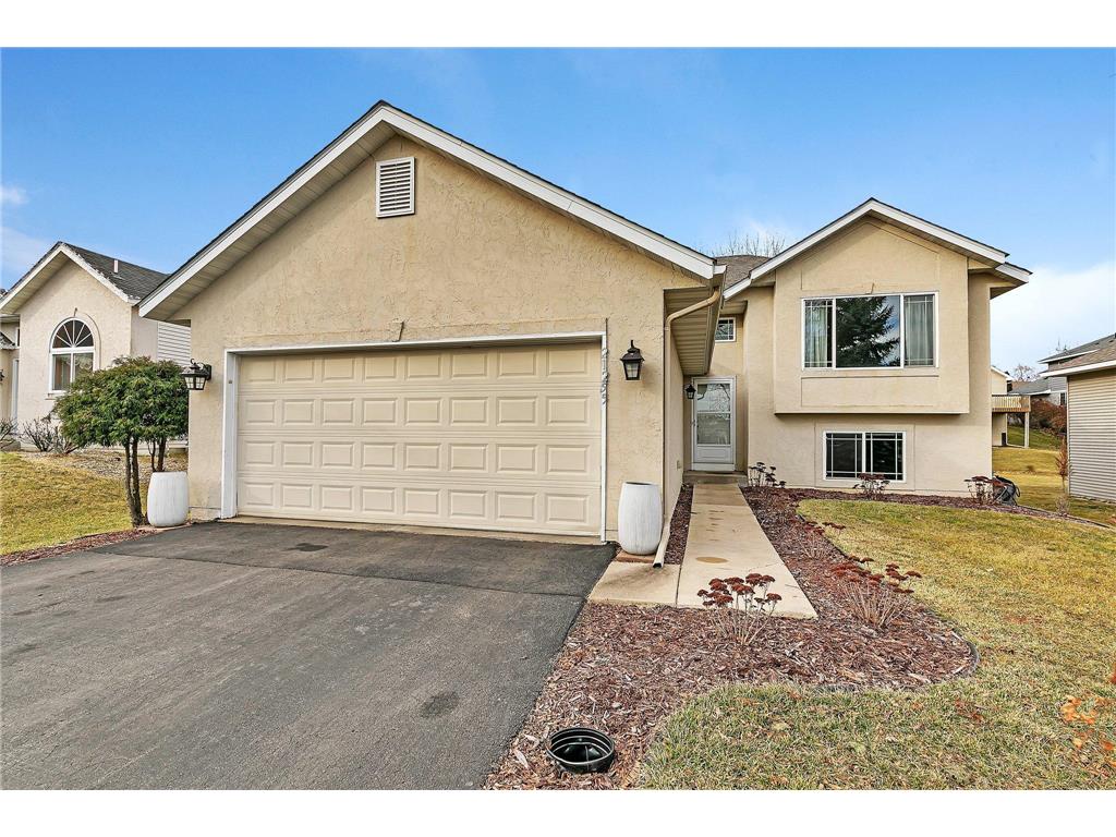 21255 Ilavista Way Lakeville MN 55044 6487299 image1