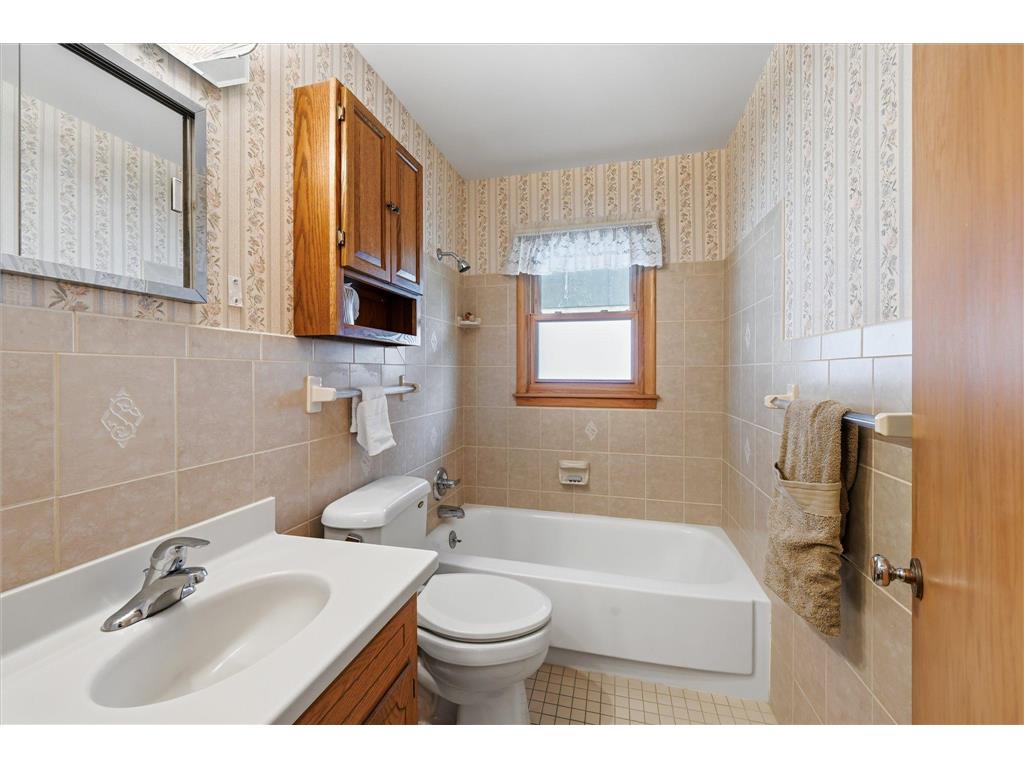 2126 Forest Drive NE Columbia Heights MN 55421 7095742 image28
