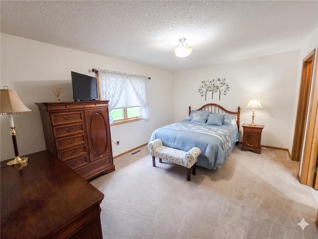 2126 Vierling Drive E Shakopee MN 55379 7076688 image13