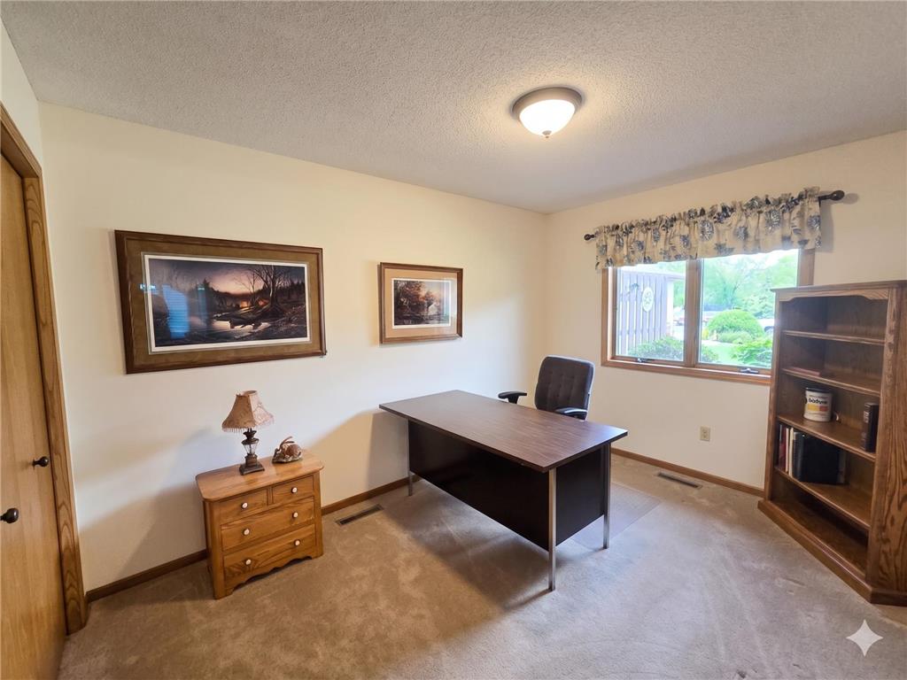 2126 Vierling Drive E Shakopee MN 55379 7076688 image18