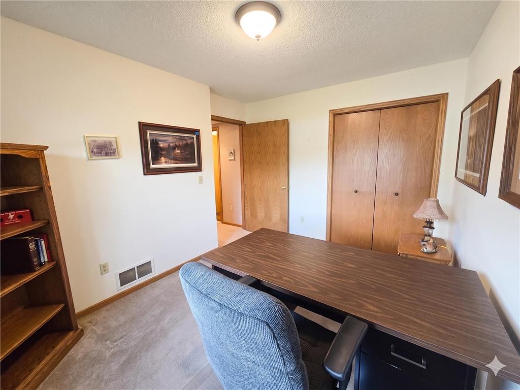 2126 Vierling Drive E Shakopee MN 55379 7076688 image19