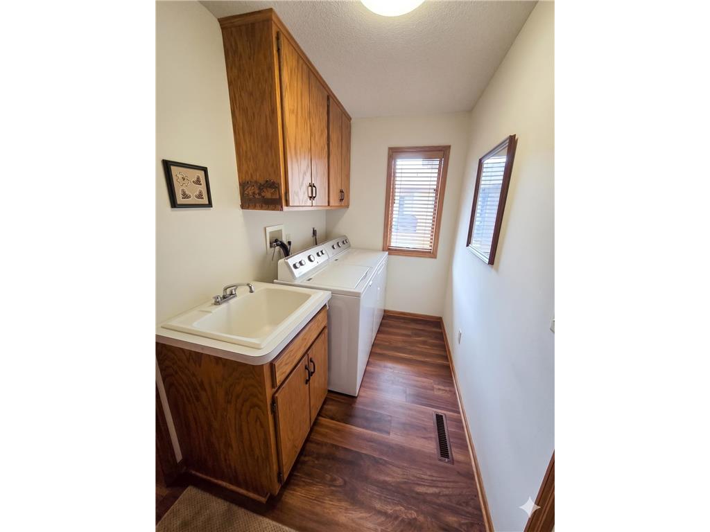 2126 Vierling Drive E Shakopee MN 55379 7076688 image21