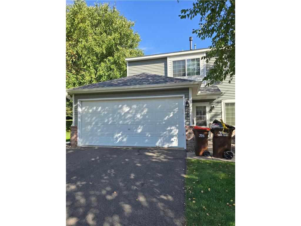 2127 Grenadier Avenue N Oakdale MN 55128 6789168 image1