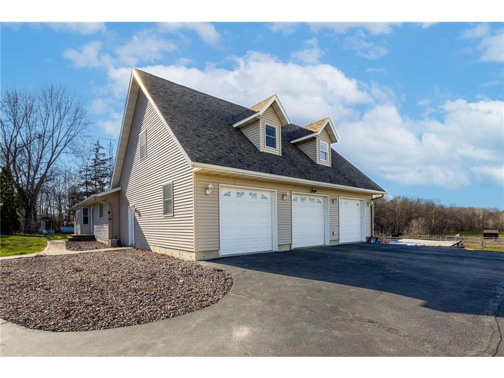 21274 30th Avenue Chippewa Falls WI 54729 6634004 image2