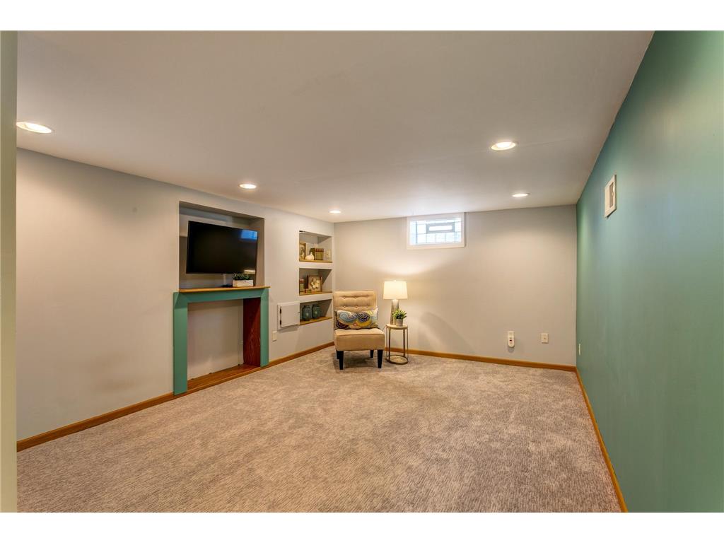 2128 Case Avenue E Saint Paul MN 55119 7105239 image21