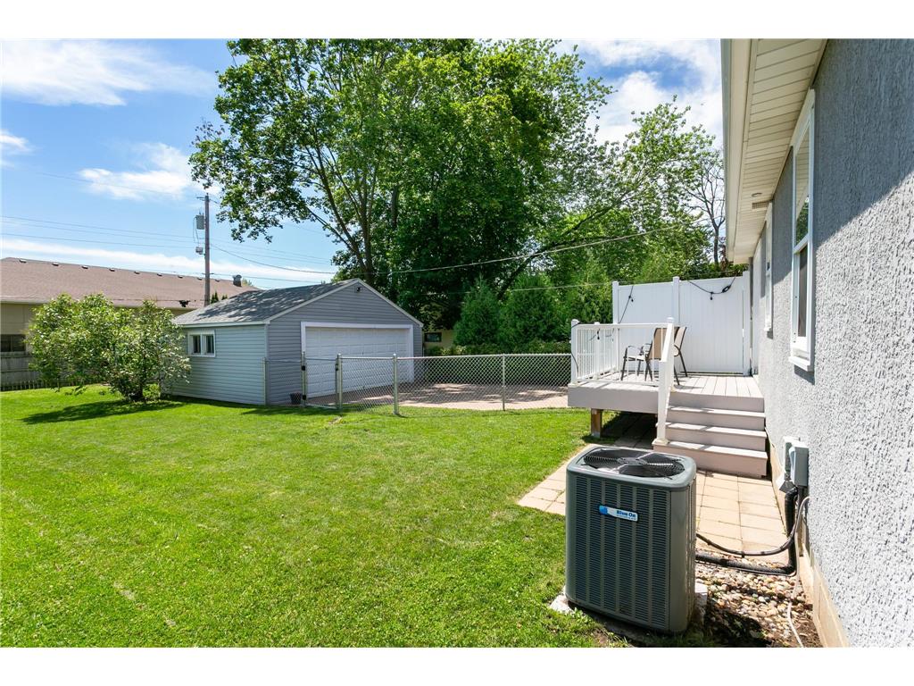 2128 Case Avenue E Saint Paul MN 55119 7105239 image30