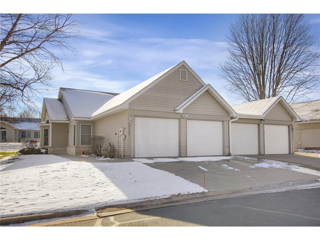 2128 Southwind Drive, Maplewood, MN 55109 MLS 6311230 Edina Realty