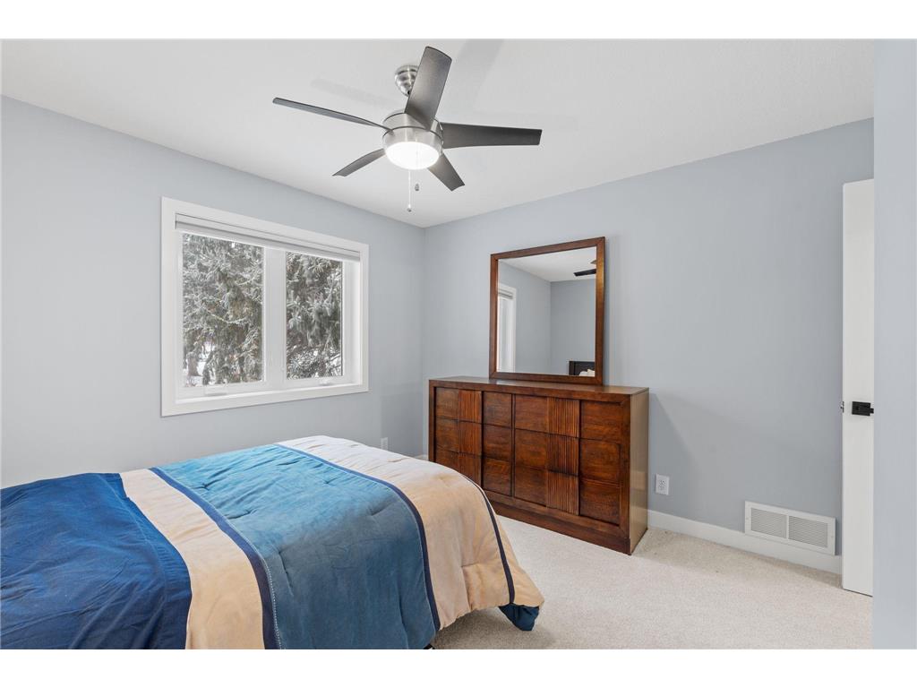 2129 Arkwright Street Maplewood MN 55117 7087511 image18