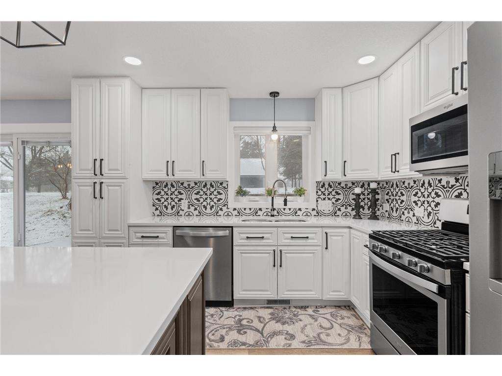 2129 Arkwright Street Maplewood MN 55117 7087511 image4