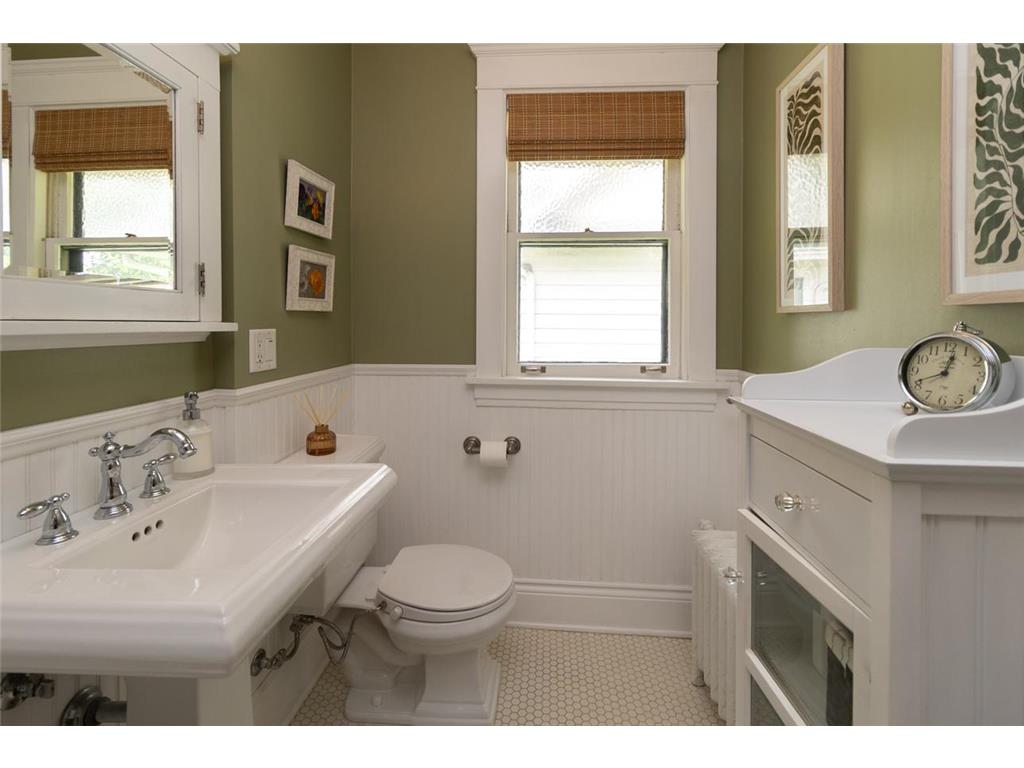 2129 Carroll Avenue Saint Paul MN 55104 7094319 image35