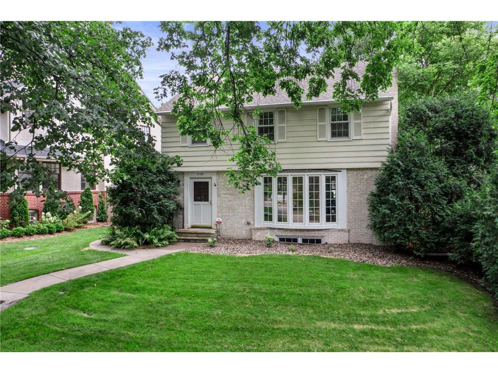 2129 Kenwood Parkway Minneapolis MN 55405 6761018 image1