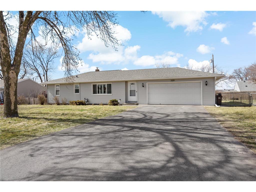 2129 McMenemy Street Maplewood MN 55117 6505400 image1