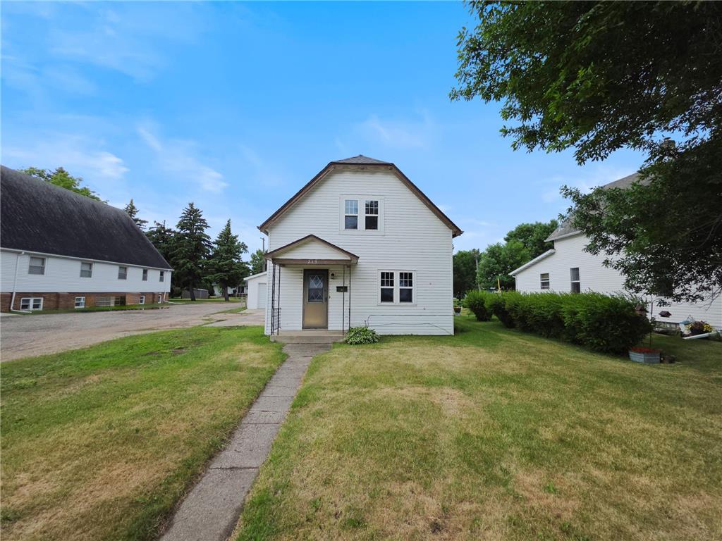 213 1st Street N Ulen MN 56585 7104984 image2