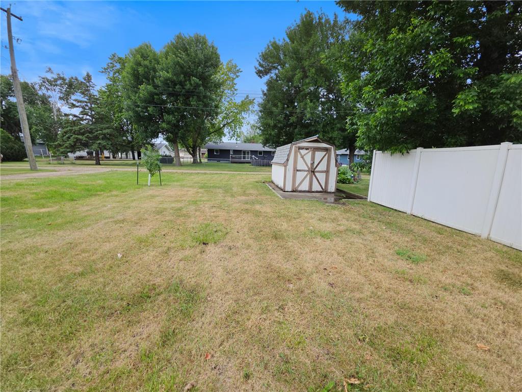 213 1st Street N Ulen MN 56585 7104984 image34