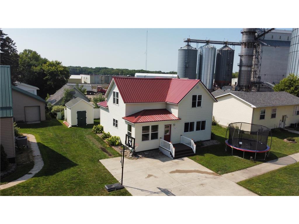 213 1st Street SE Elbow Lake MN 56531 6425048 image1