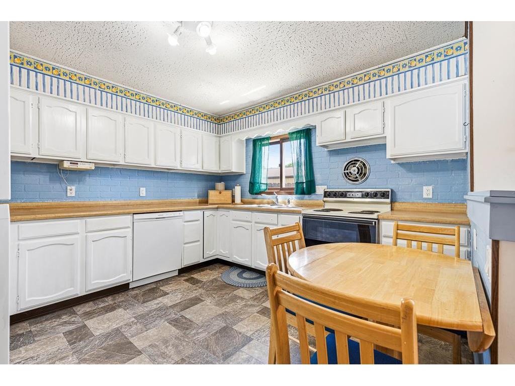 213 2nd Street E Jasper MN 56144 7092797 image16