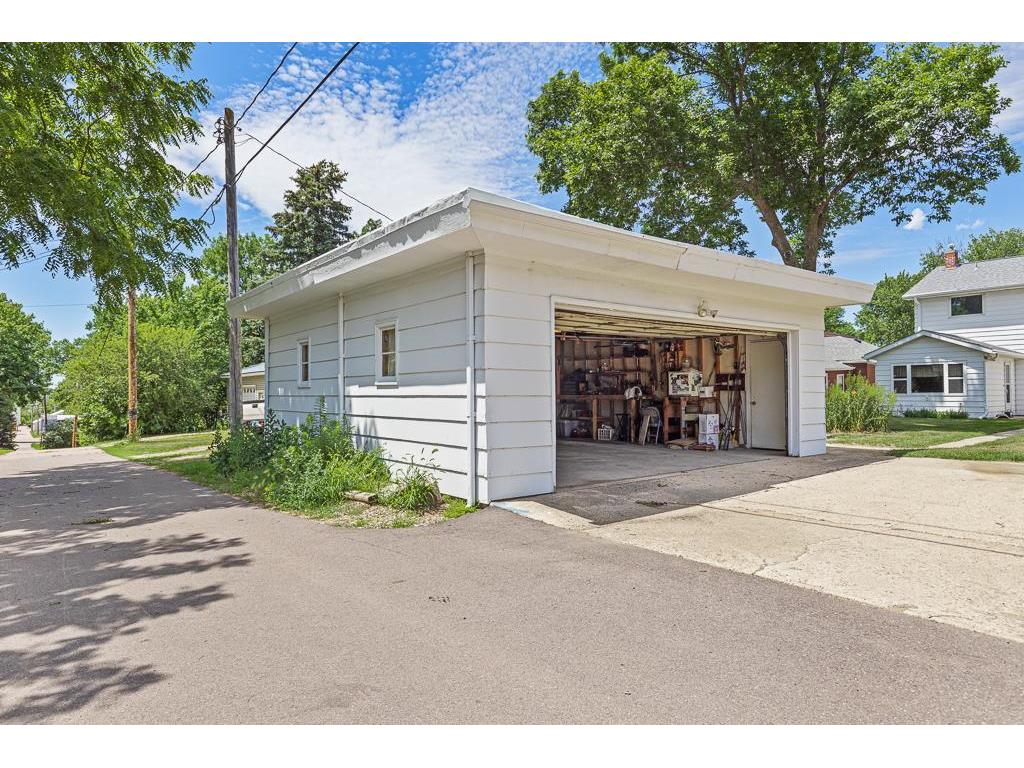 213 2nd Street E Jasper MN 56144 7092797 image4