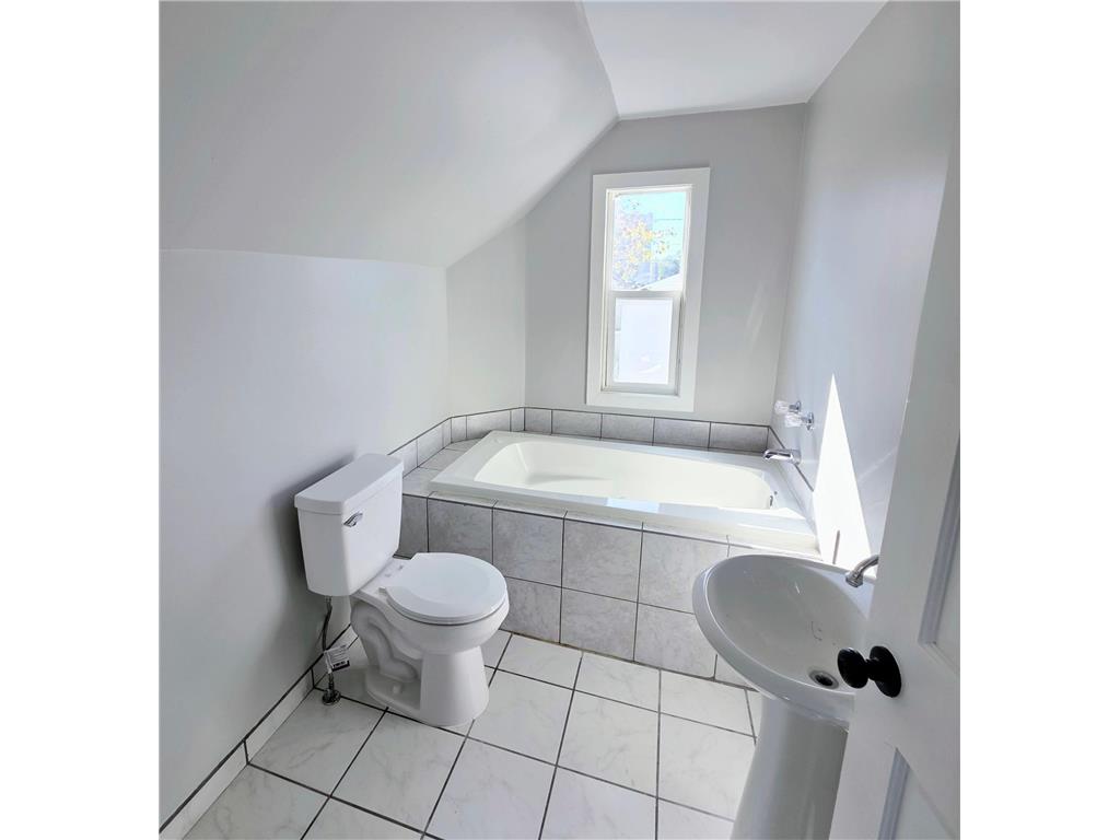 213 2nd Street SW Chisholm MN 55719 7002466 image9