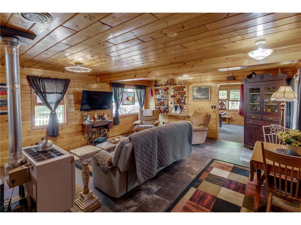 213 3rd Street N Hackensack MN 56452 7103031 image3