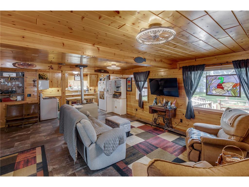 213 3rd Street N Hackensack MN 56452 7103031 image5
