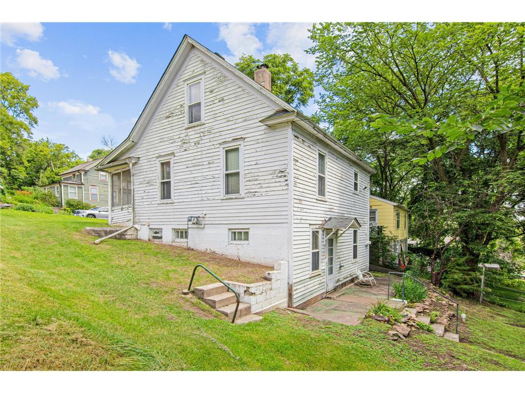 213 4TH ST W Chaska MN 55315 7098161 image13