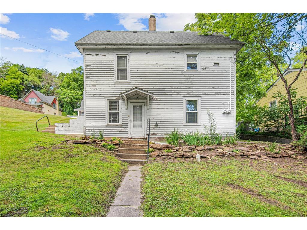 213 4TH ST W Chaska MN 55315 7098161 image2