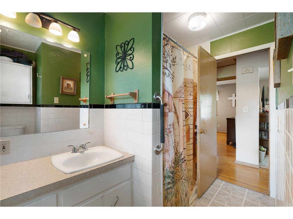 213 7th Avenue NE Waseca MN 56093 7088432 image20