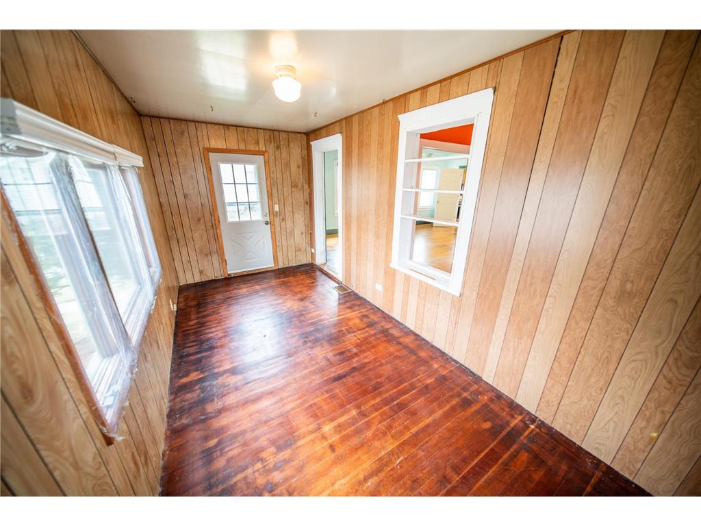 213 7th Street NW Faribault MN 55021 7061439 image2