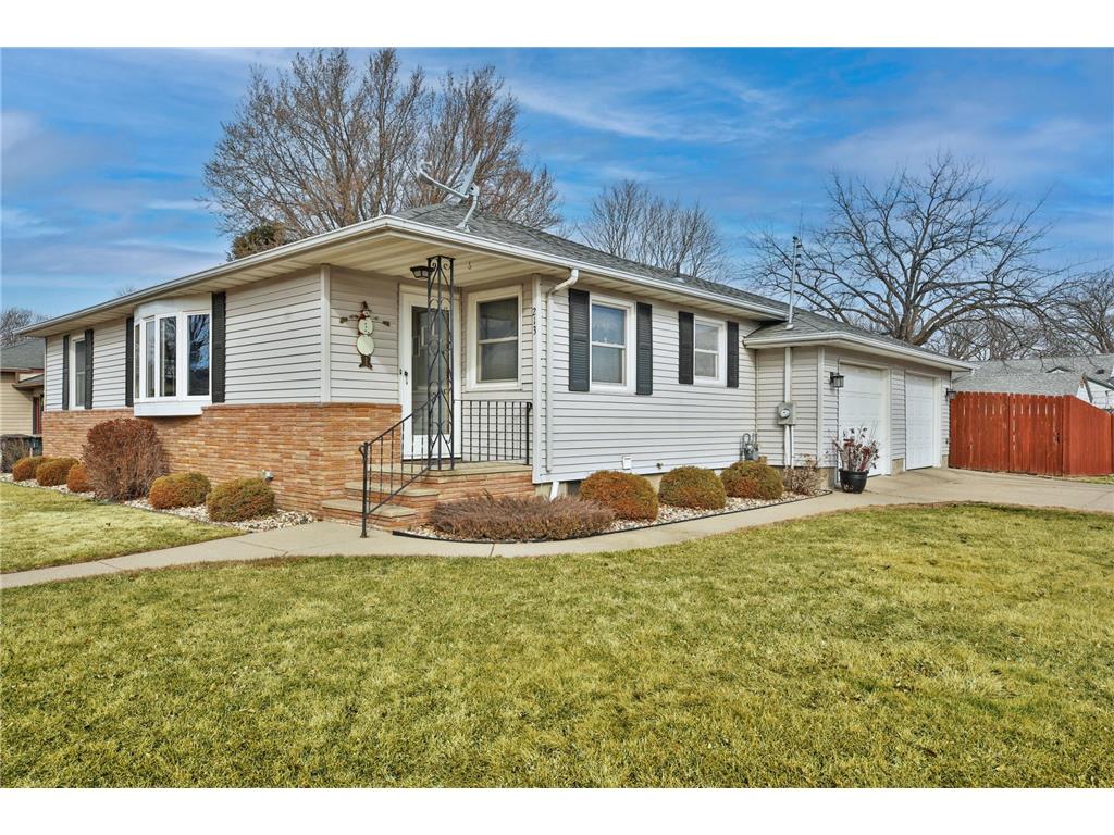 213 9th Avenue NE Waseca MN 56093 6685381 image1