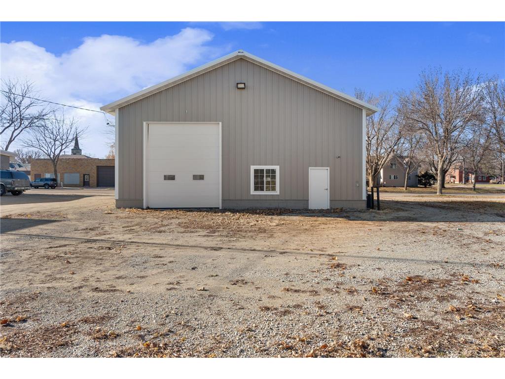 213 Broadway Avenue N New Richland MN 56072 6635605 image4