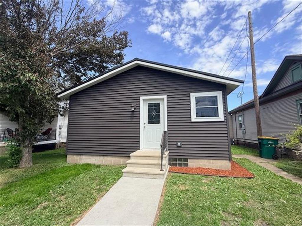 213 Cedar Street W Houston MN 55943 7082410 image1