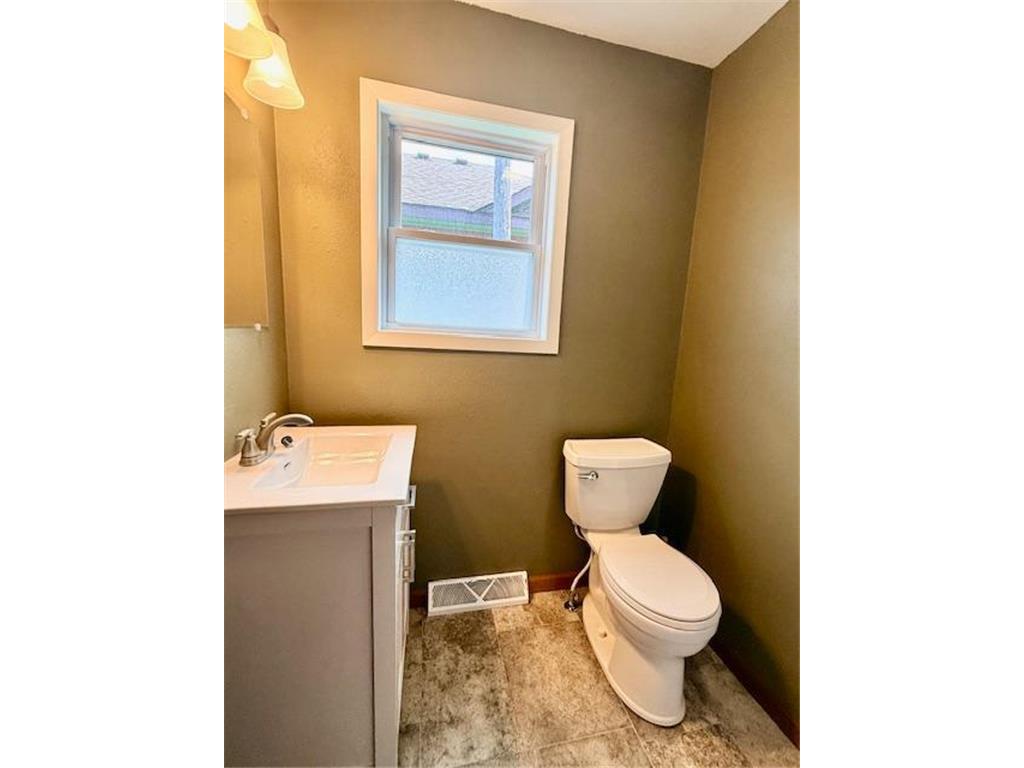 213 Cedar Street W Houston MN 55943 7082410 image10