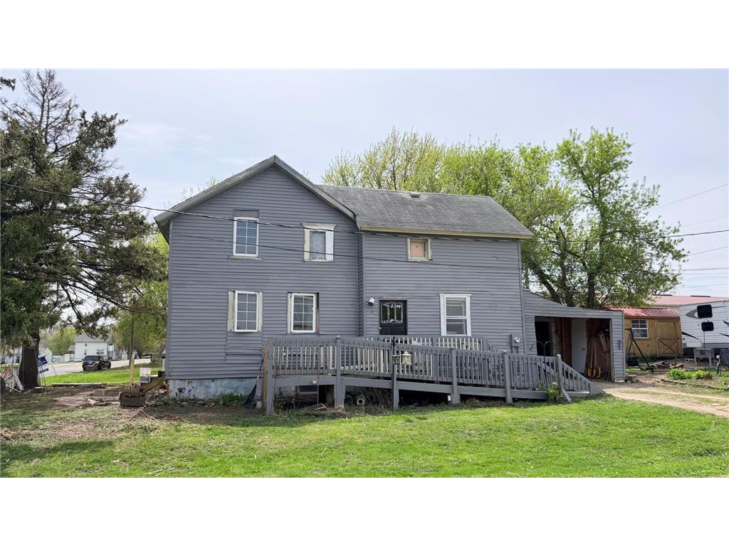 213 Clinton Street Mapleview MN 55912 7062893 image1