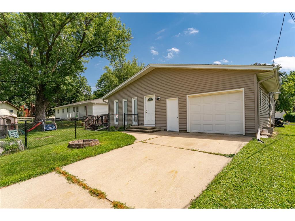 213 Division Street NE Chatfield MN 55923 7077089 image2