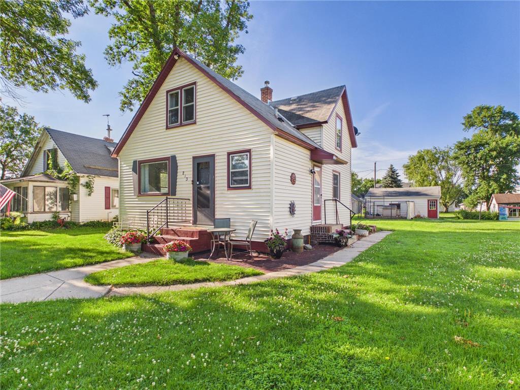 213 E 4th Street Cyrus MN 56381 7104326 image1