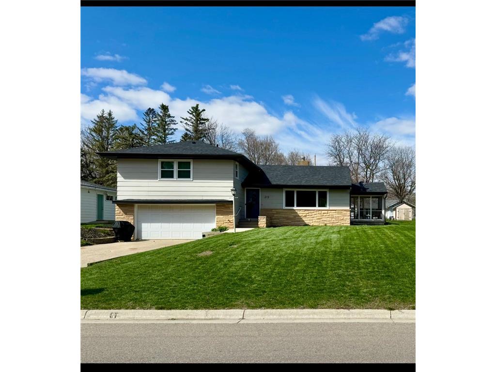 213 E Hollett Street Tracy MN 56175 7018165 image1