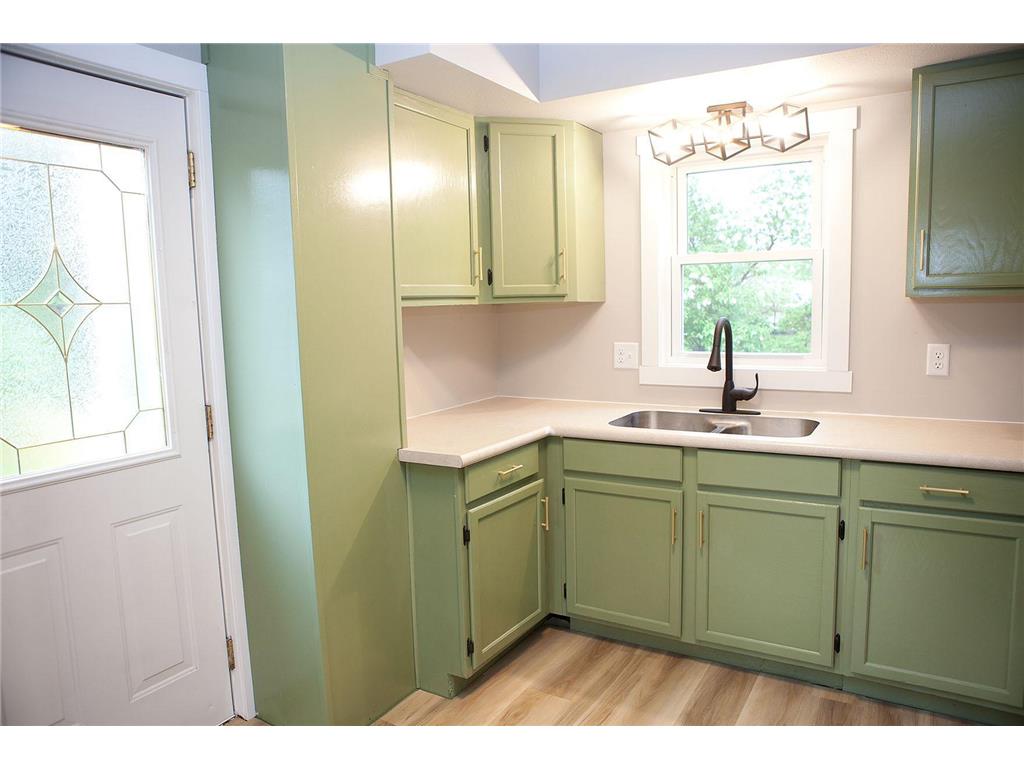 213 Lake Avenue Detroit Lakes MN 56501 6724781 image8