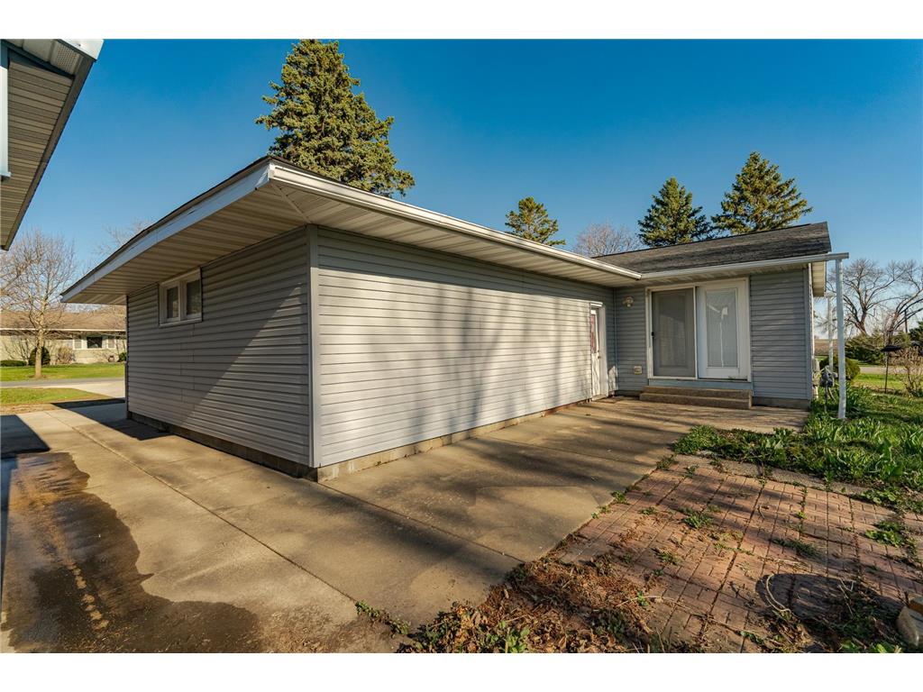 213 Main Street N Claremont MN 55924 7058198 image30