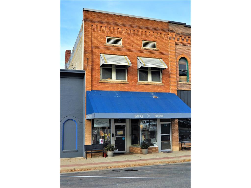 213 N 1st Street Montevideo MN 56265 6274744 image1