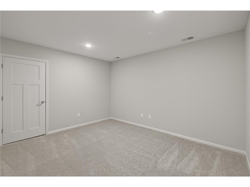 213 N Walnut Street Chaska MN 55318 6787431 image24