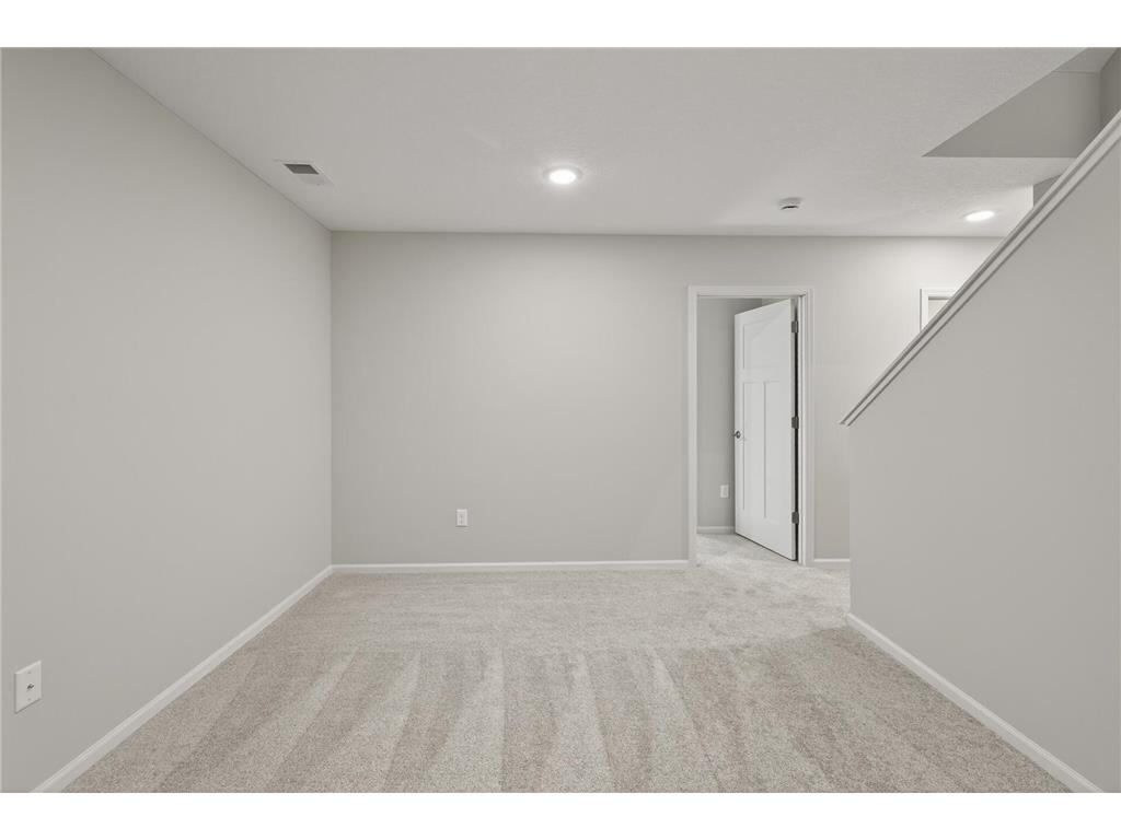 213 N Walnut Street Chaska MN 55318 6787431 image25