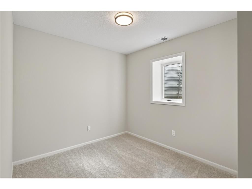 213 N Walnut Street Chaska MN 55318 6787431 image26