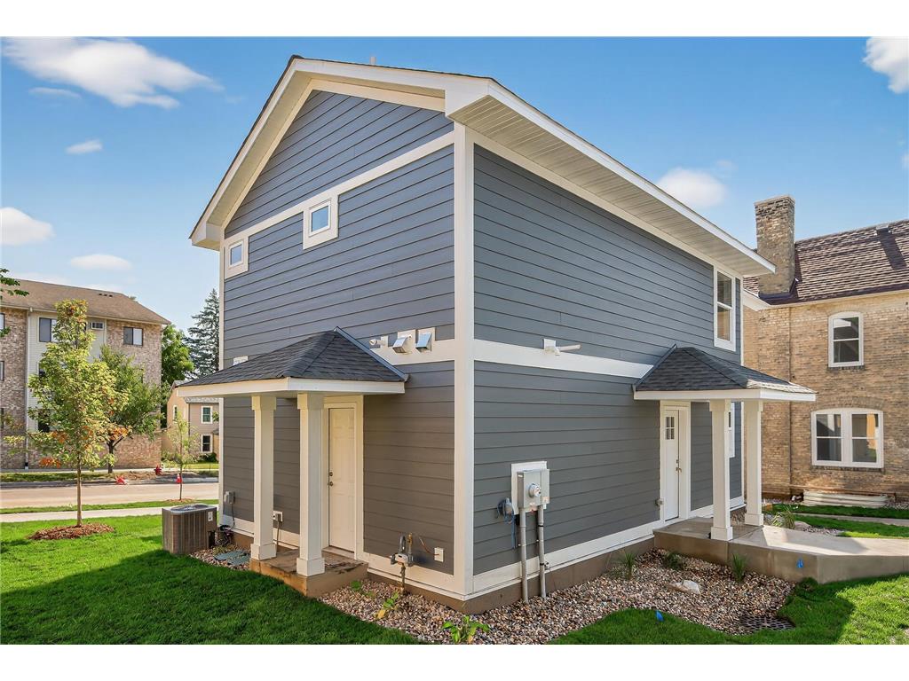 213 N Walnut Street Chaska MN 55318 6787431 image4