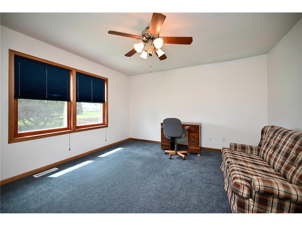 213 Sunset Avenue NW Altura MN 55910 7066199 image14