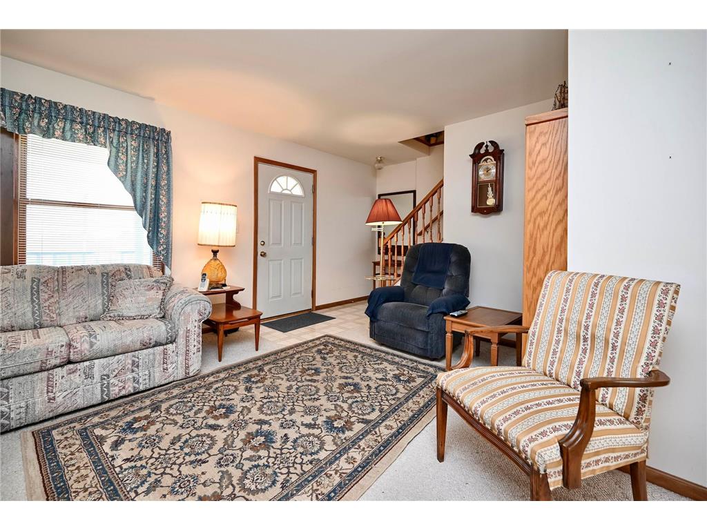 213 Sunset Avenue NW Altura MN 55910 7066199 image3