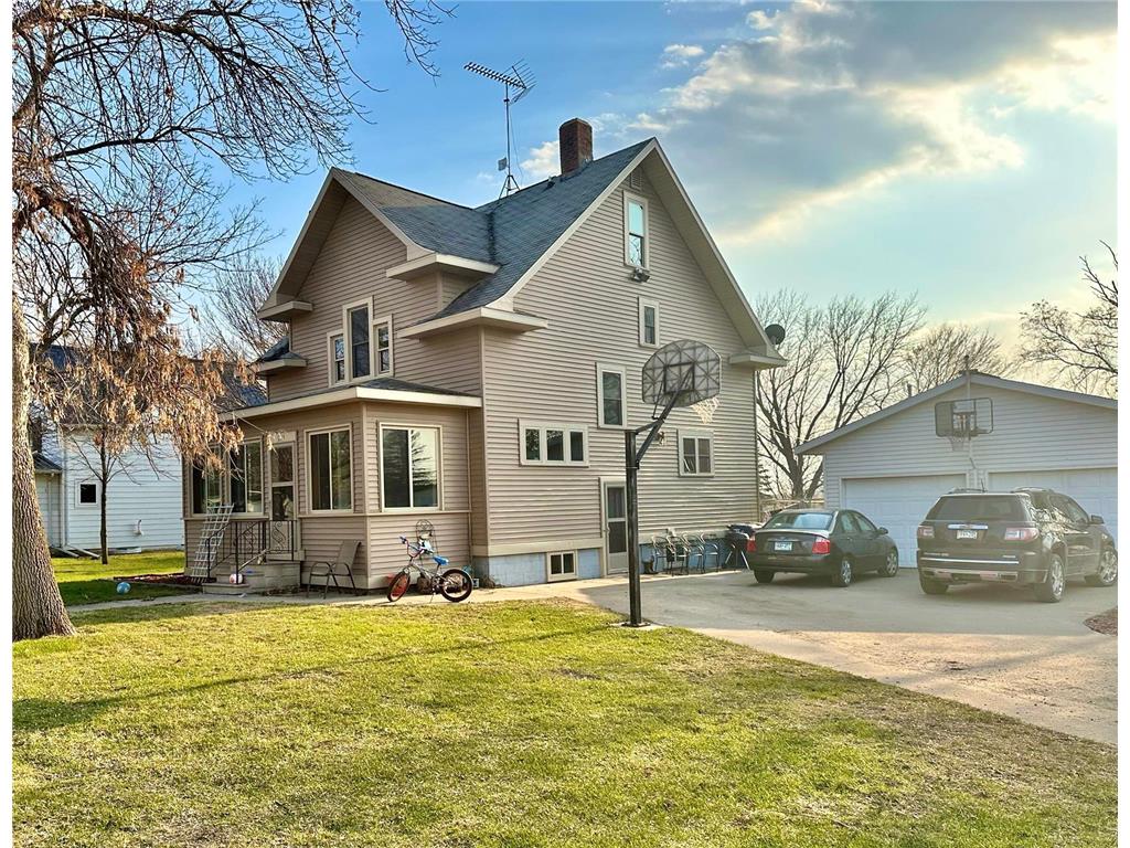 213 White Street N Comfrey MN 56019 6316090 image1