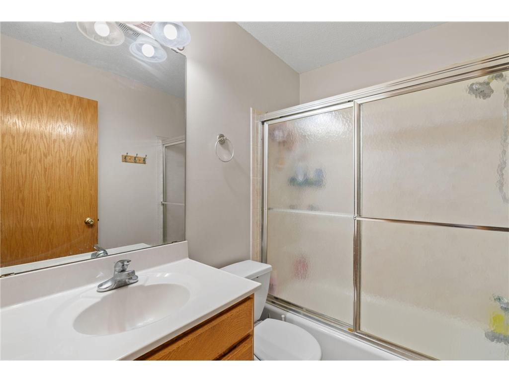 2130 14th Street NW #2 New Brighton MN 55112 7055955 image16