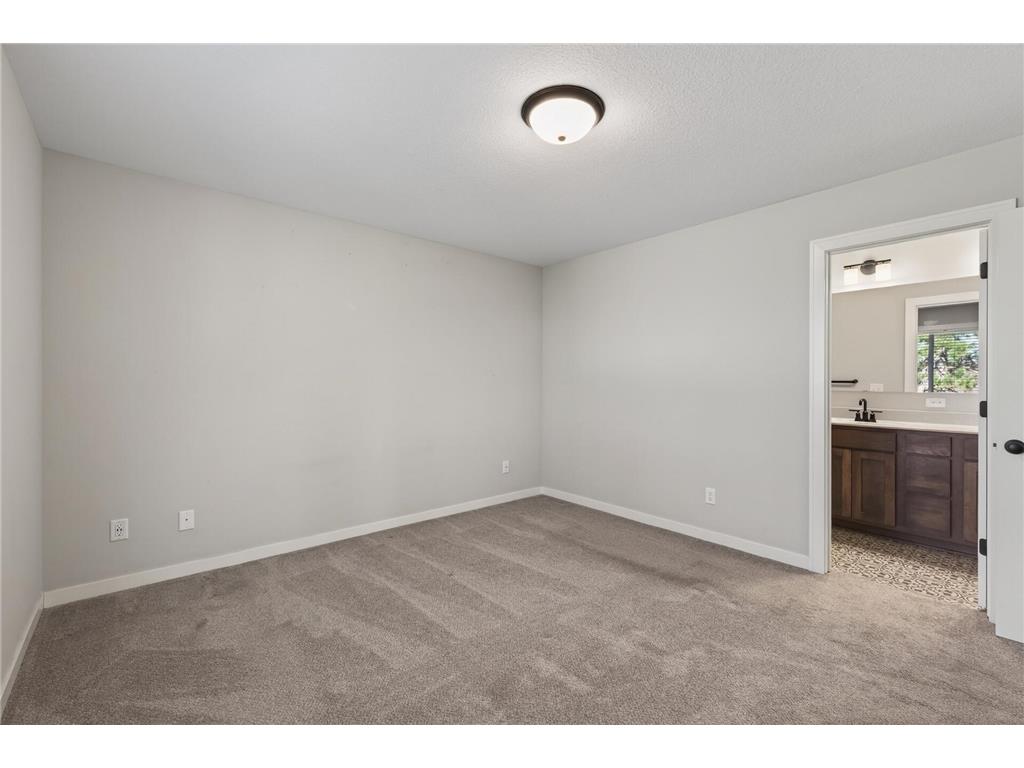 2130 357th Avenue NE Cambridge Twp MN 55008 7071931 image17