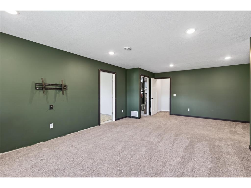 2130 357th Avenue NE Cambridge Twp MN 55008 7071931 image40