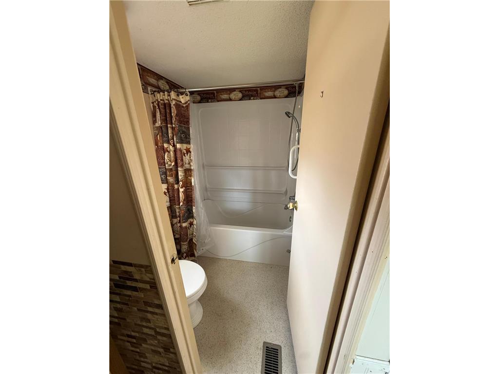 2130 White Pine Drive Cambridge MN 55008 7088124 image14